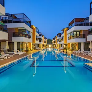Elysium 2*, Antalya Turquía